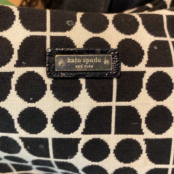 😍😍😍Kate Spade Stevie Diaper & changing pad in NOEL geometric pattern - Picture 4 of 16